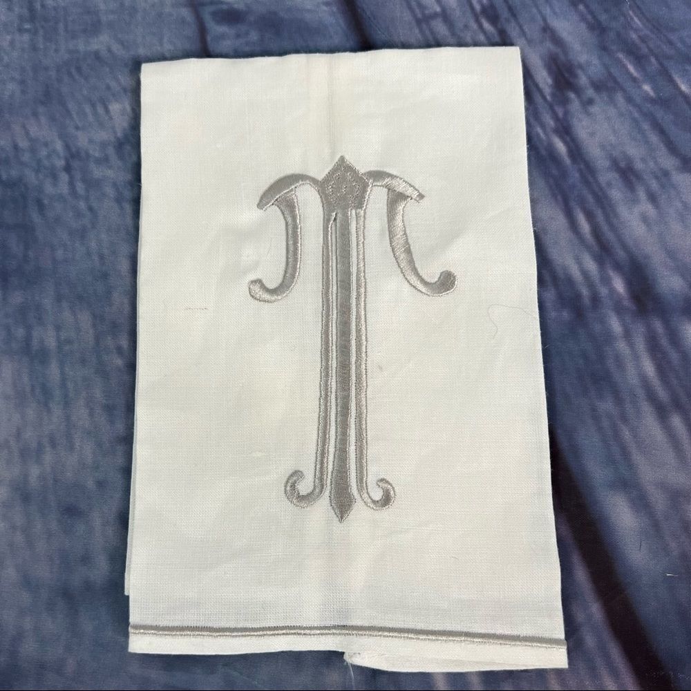 Hankie White NAPKIN With LETTER T 100% LINEN